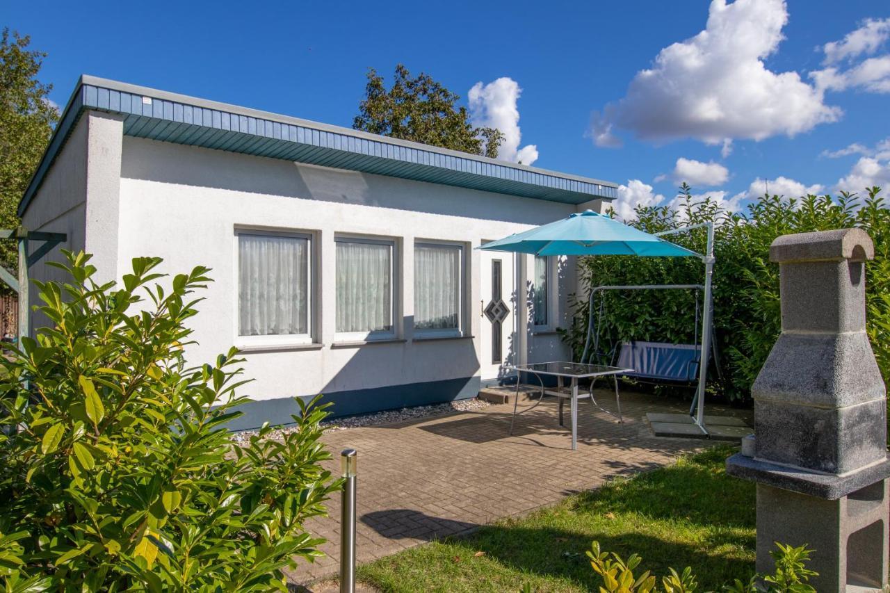 Bungalow Am Waldrand Barth Buitenkant foto