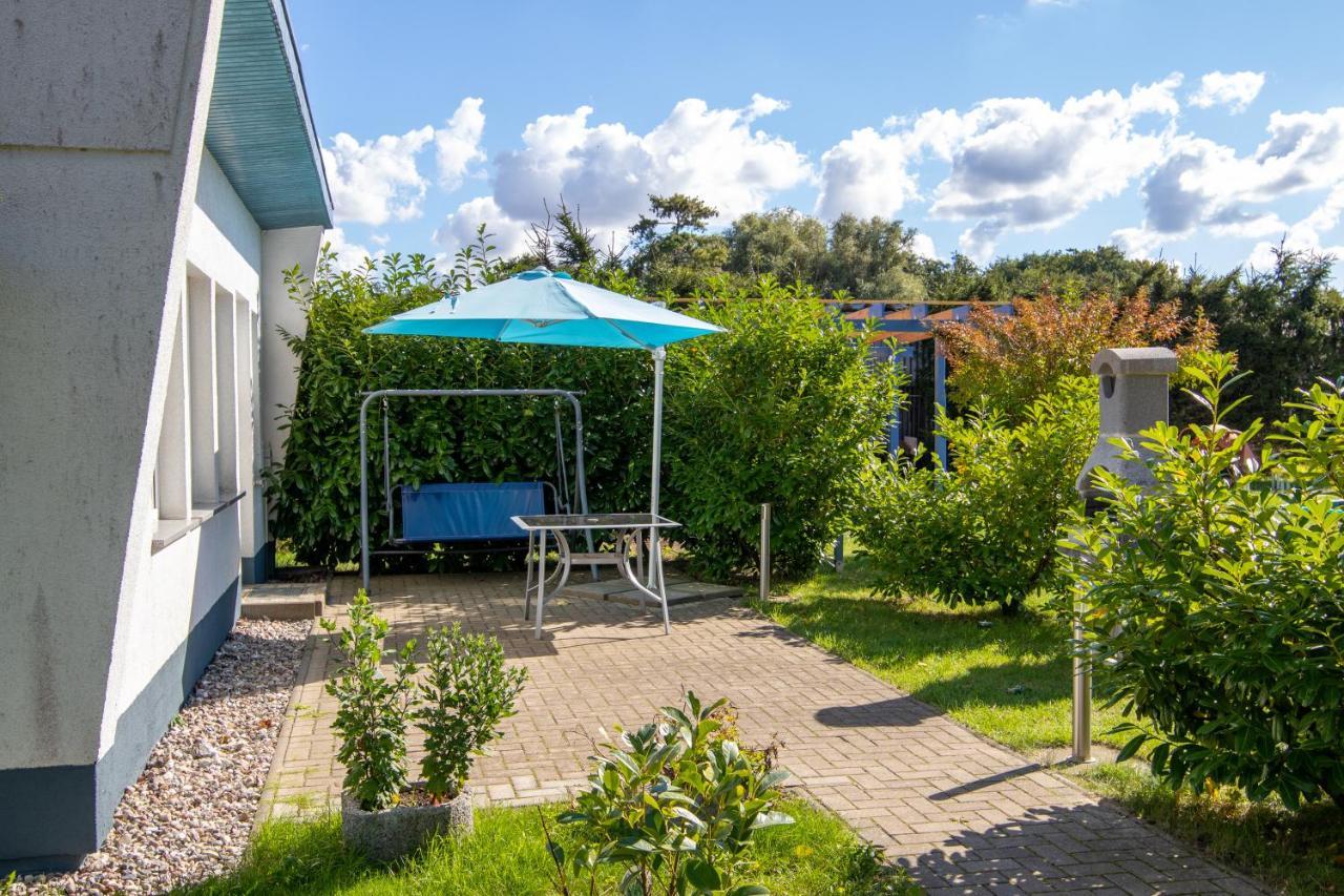 Bungalow Am Waldrand Barth Buitenkant foto